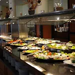Perla Plaza Hotel 3*
