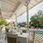 Perla Plaza Hotel 3* プリモルスコ