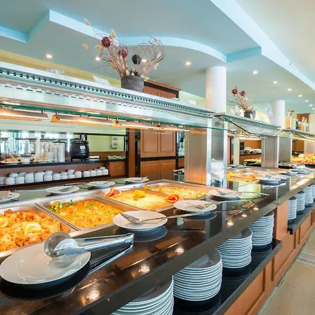 Hotel Perla Plaza 3*