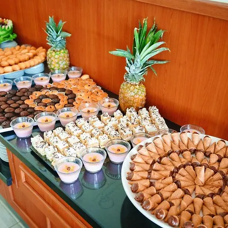 Hotel Perla Plaza 3*