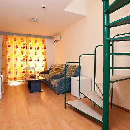 Perla Plaza