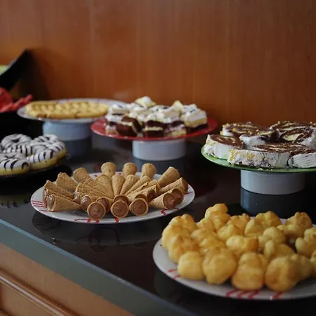 Perla Plaza Hotel 3*