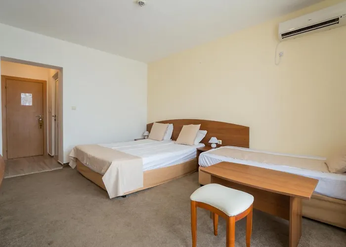 Perla Plaza 3* بريمورسكو