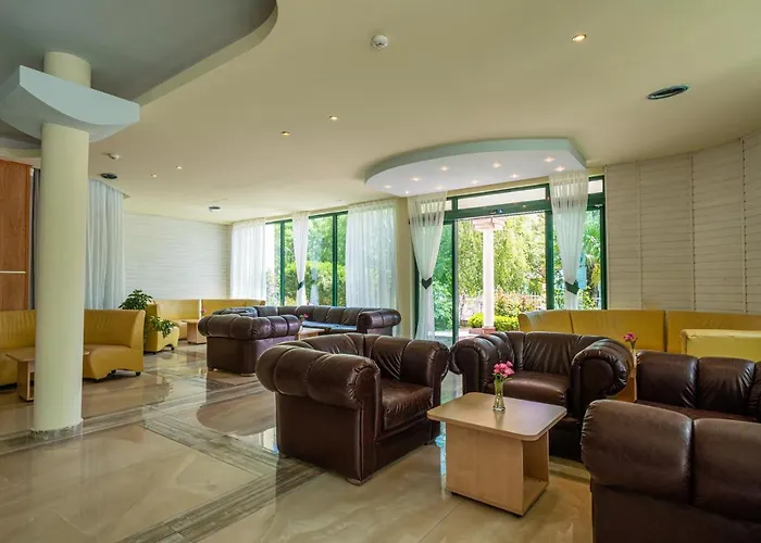 Perla Plaza מלון