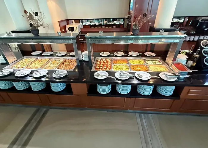 Perla Plaza מלון פרימורסקו