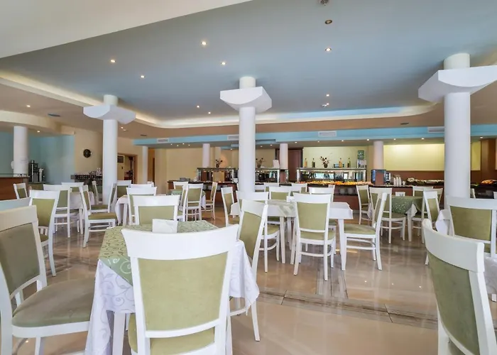 Perla Plaza 3* פרימורסקו